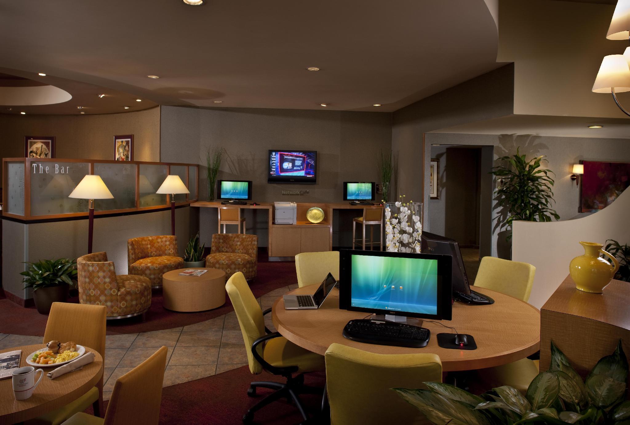 Doubletree Suites By Hilton Phoenix Facilities photo